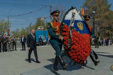 Россия никогда не забудет воинов-победителей!